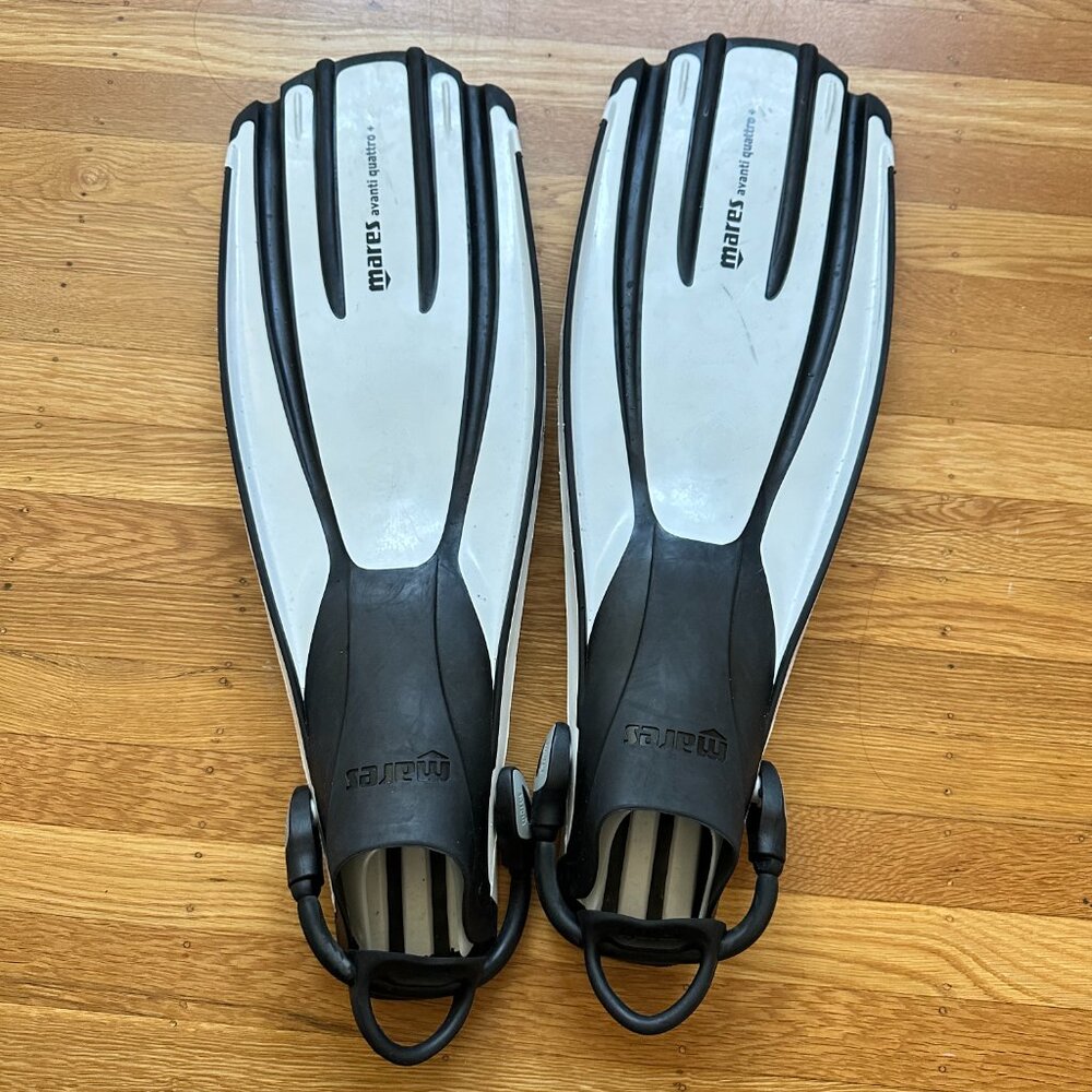 Scuba Snorkeling Fins Mares Avanti Quattro+ Open Heel - Blade Sz: S - 14.6"